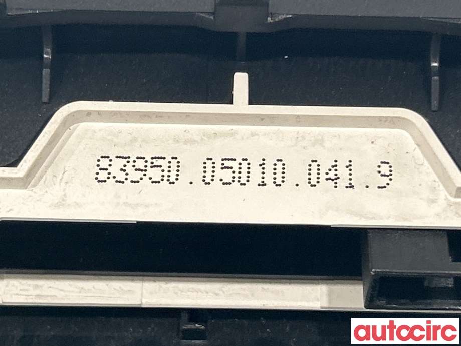 Dashbord askebeger til Toyota Avensis 2009-2015 (Type III, Fase 1)  (TOYOTA|8395005010)