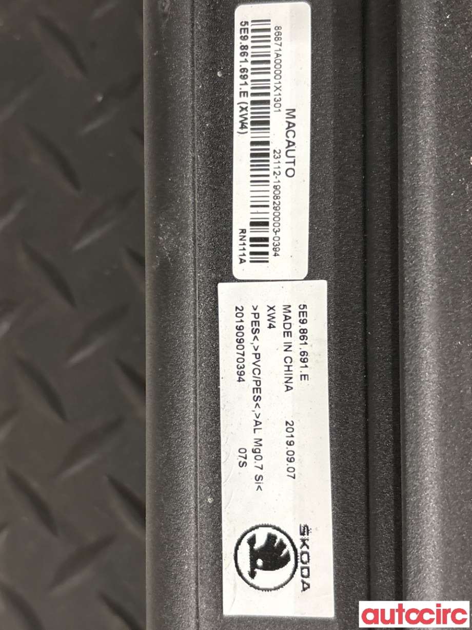 Diverse deler til Škoda Octavia 2017-2020 (Type III, Fase 2) (SKODA|5E9861691E)