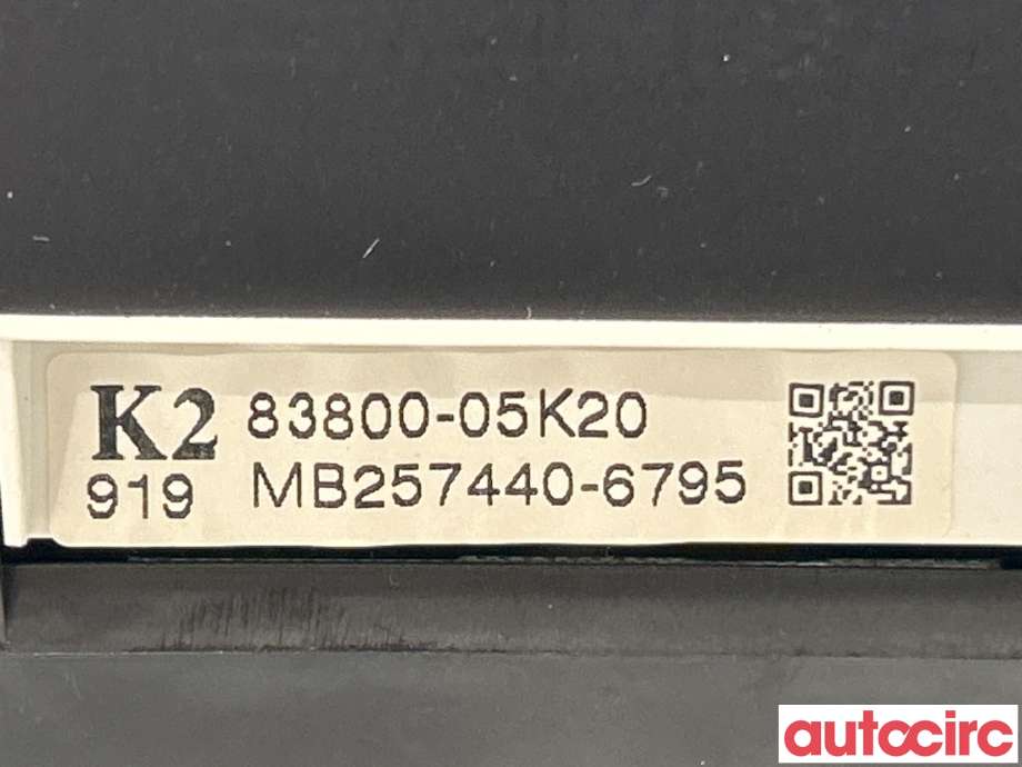 Instrumentpanel til Toyota Avensis 2009-2015 (Type III, Fase 1)  (TOYOTA|8380005K20|83800-05K20)