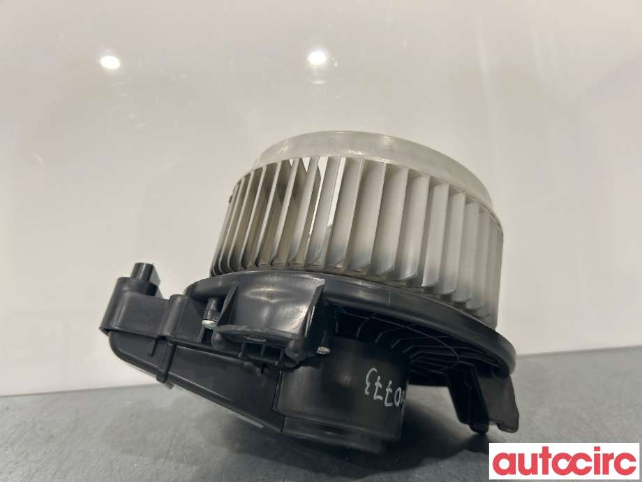 Varmeapparat motor til Toyota Avensis 2009-2015 (Type III, Fase 1)  (TOYOTA|8710305060)