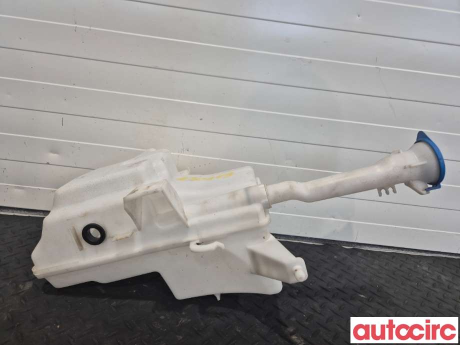 Spylertank til Volvo V40 2012-2019  (VOLVO|31276096|)
