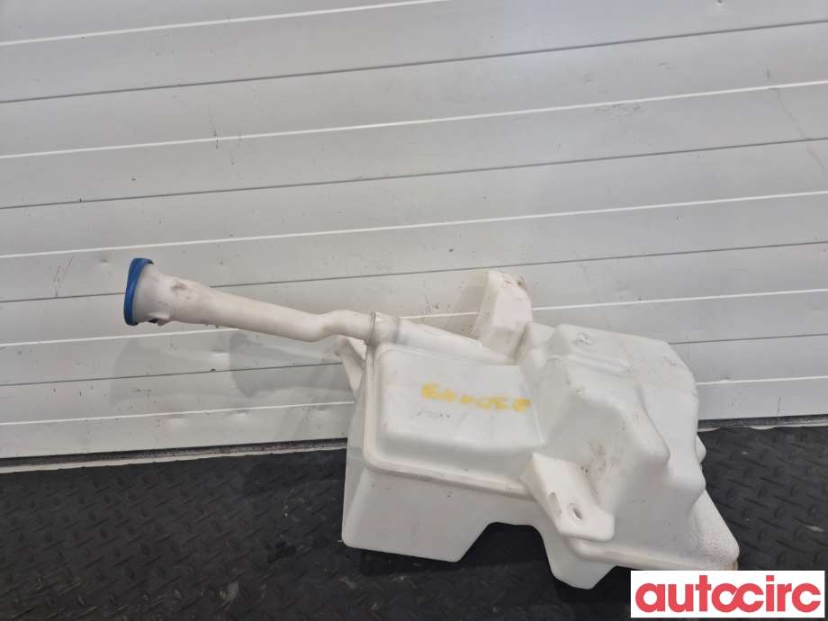 Spylertank til Volvo V40 2012-2019  (VOLVO|31276096|)