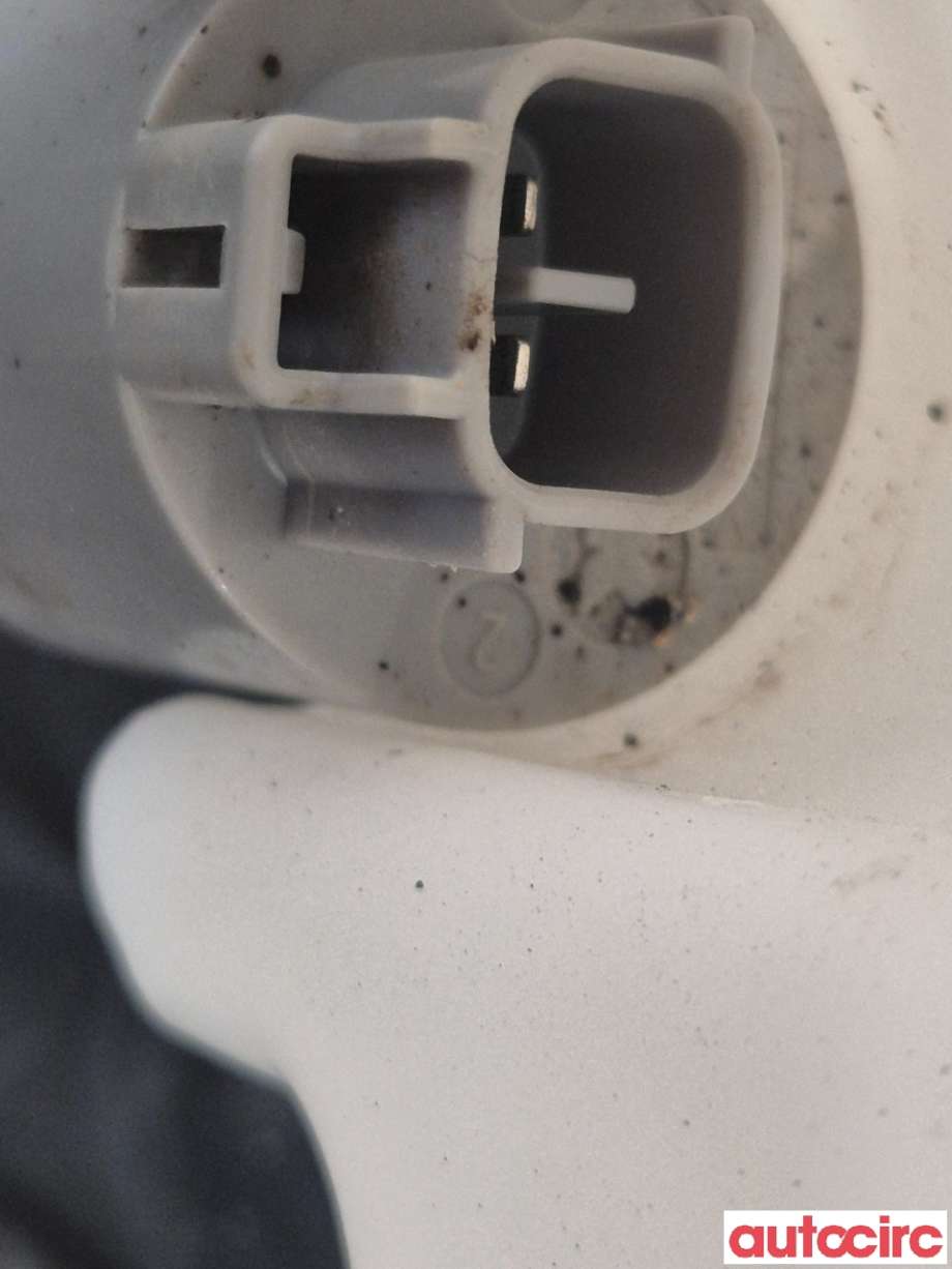 Spylertank til Toyota Auris 2007-2010 (Type I, Fase 1)  (TOYOTA|8535502060)