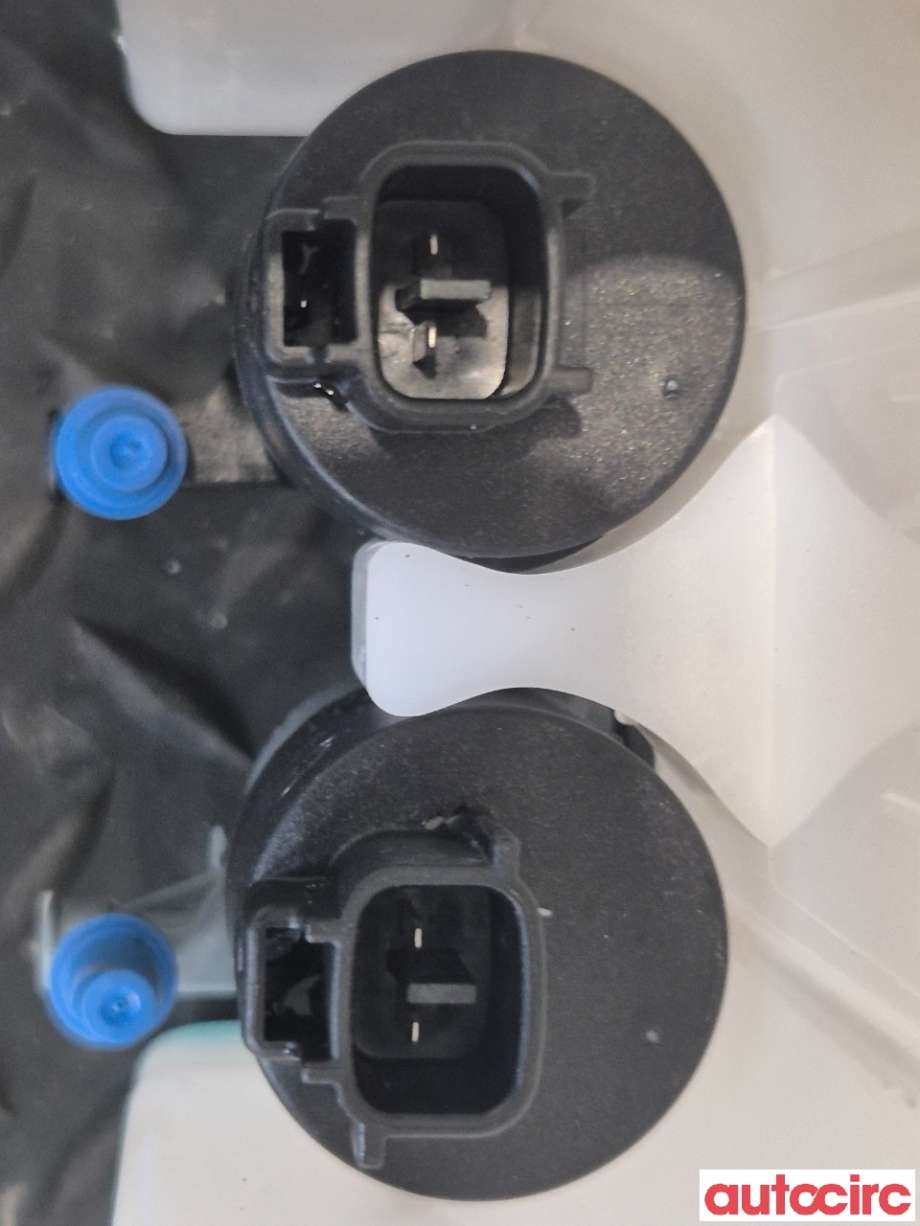 Spylertank til Toyota Yaris 2014-2020 (Type III, Fase 2)  (TOYOTA|853150D170)