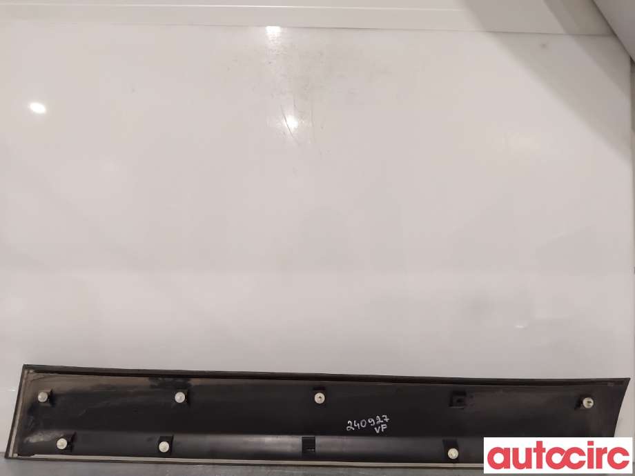 Lister til Nissan Qashqai 2010-2014 (Type I, Fase 2) (NISSAN|80871BR01A||80871BR01B)