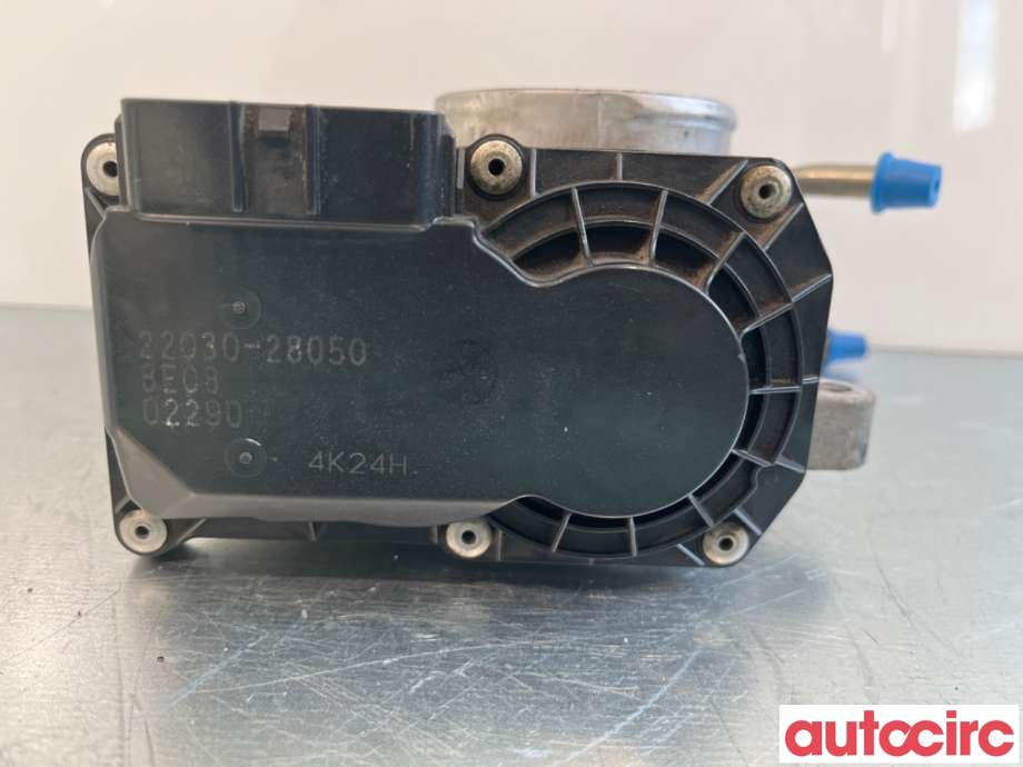 Spjeldhus til Toyota Avensis 2003-2008 (Type II)  (TOYOTA|2203028050|)