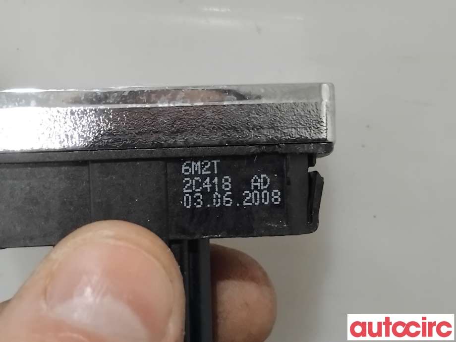 Bryter Antispinn til Ford Mondeo 2007-2010 (Type IV, Fase 1) (FORD|1556680||6M2T2C418AD)