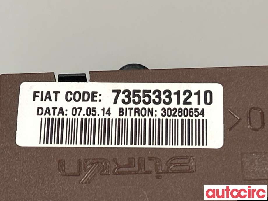 Bryter nødblink til Fiat Ducato 2014-->>  (FIAT|735533121)