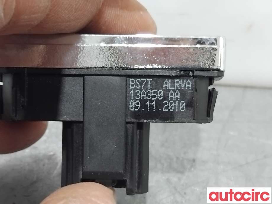Bryter nødblink til Ford Mondeo 2011-2014 (Type IV, Fase 2)  (FORD|1706146||BS7T13A350AA)