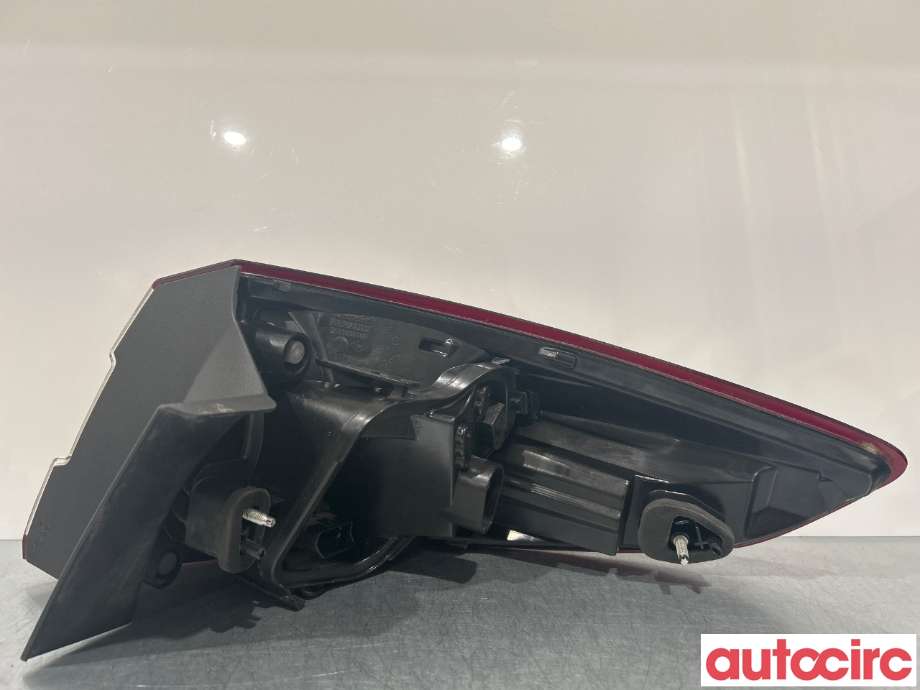 Baklykt venstre til Renault Megane 2009-2016 Type III  (RENAULT|265550010R)