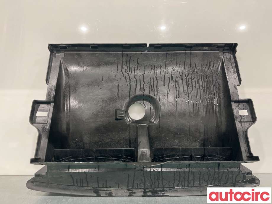 Diverse deler til Tesla Model Y 2021-2024 (Type I)  (TESLA|1640666-00-A)