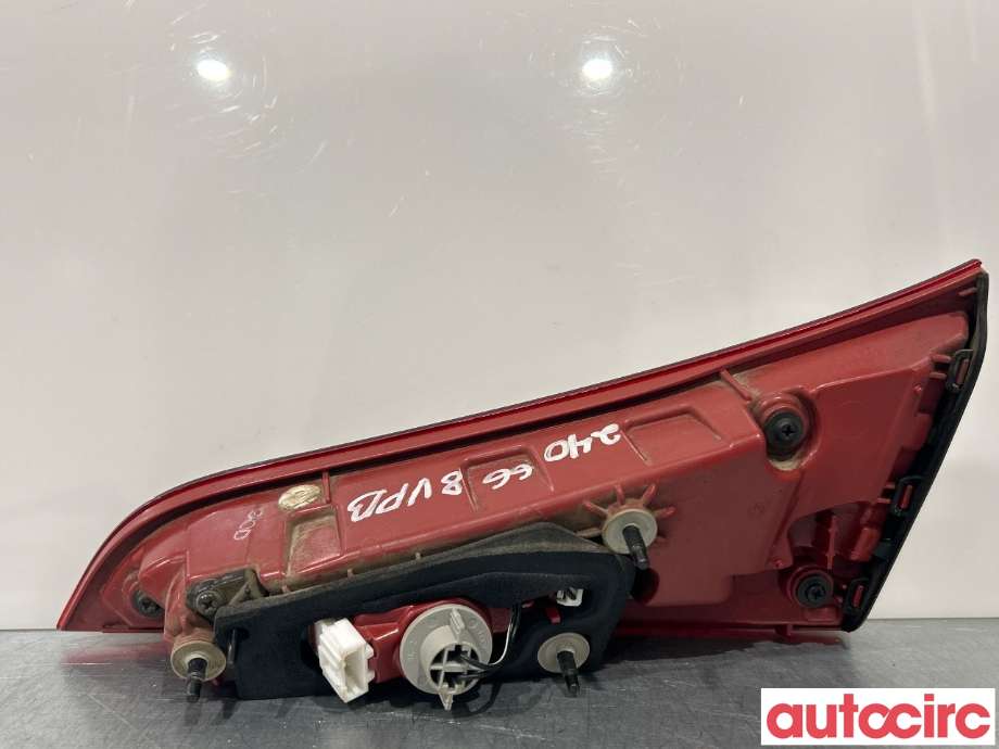 Baklykt venstre indre til Kia e-Soul 2019-->> (Type III)  (KIA|92403K0100)