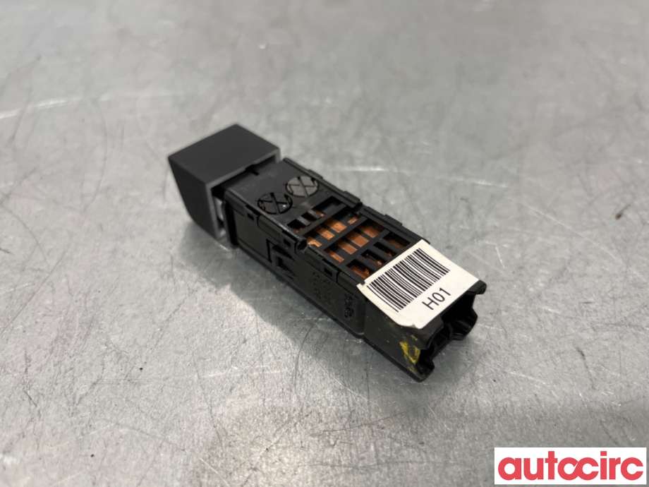 Bryter rutevarme til Hyundai Getz 2002-2009 (HYUNDAI|937101C000|)