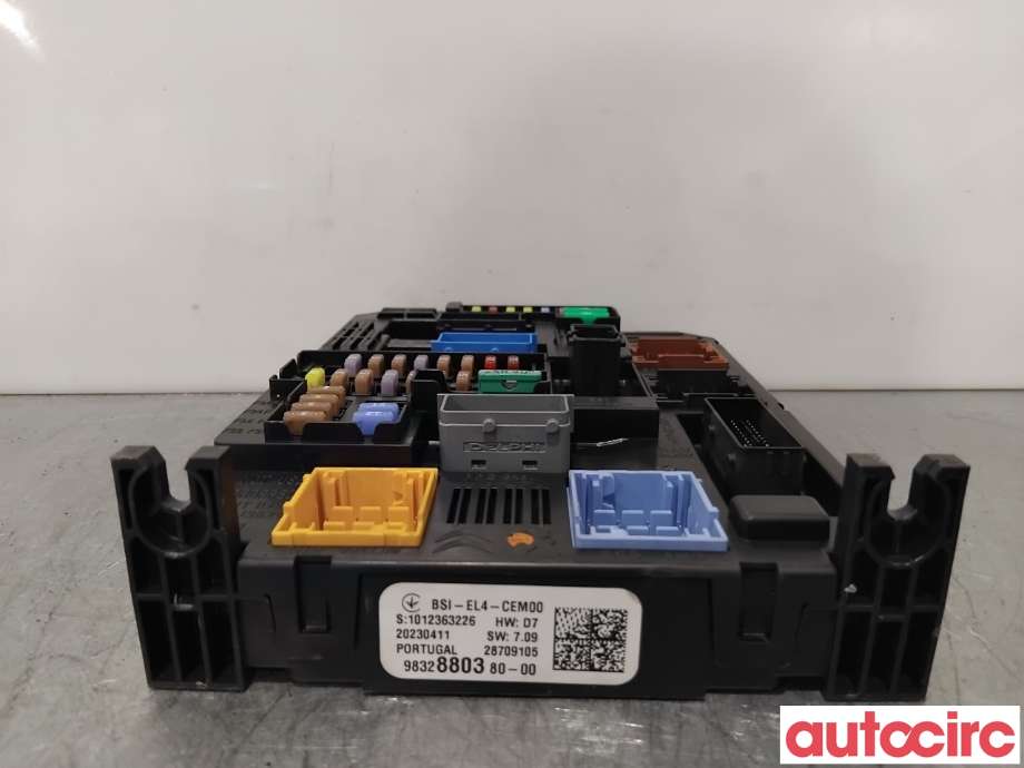 Sikringsboks til Citroën Berlingo 2019-->> (Type III)  (CITROEN|1681050580||9832880380)