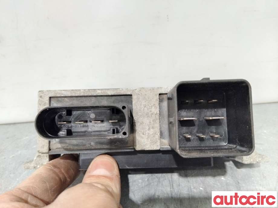 Rele diverse til Renault Scenic 2009-2016 (Type III)  (RENAULT|8200558438|RCS8-12|271202380R)