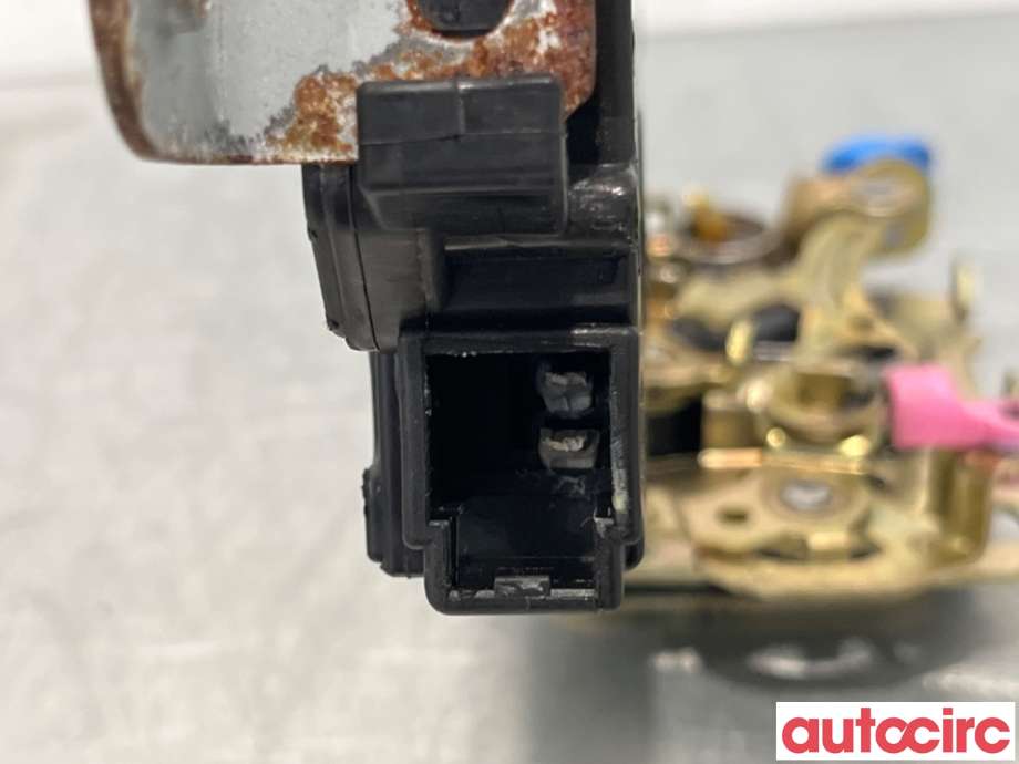 Låsekasse venstre foran til Subaru Forester 2005-2008 (Type II, Fase 2)  (SUBARU|61032SA070|)
