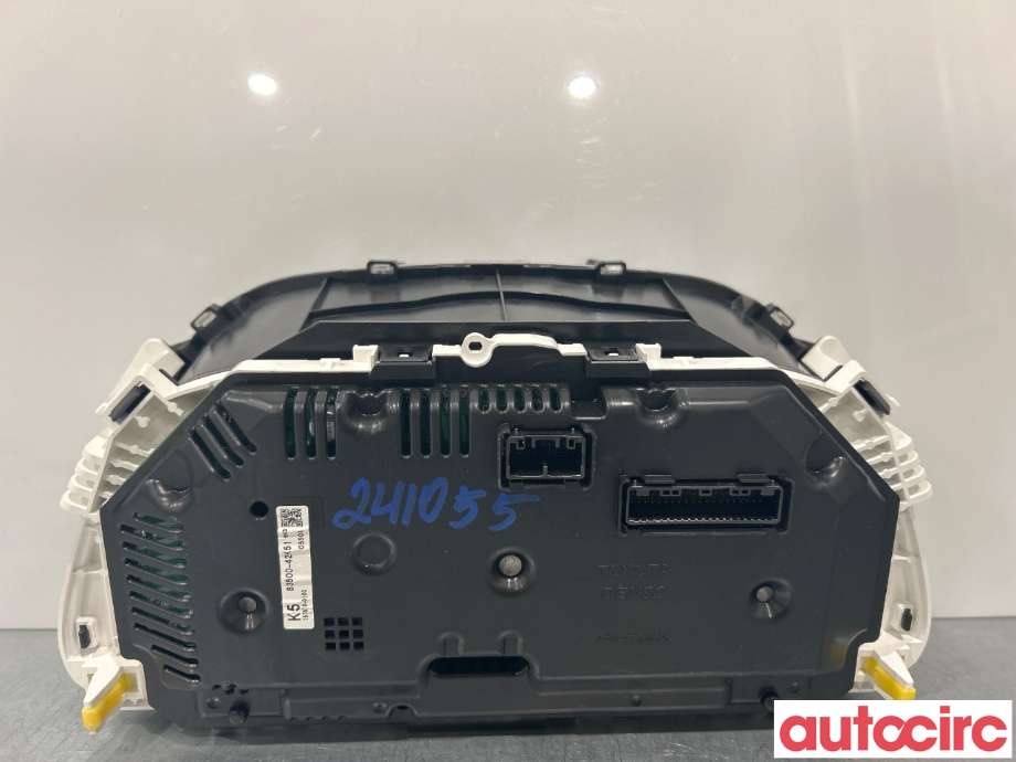 Instrumentpanel til Toyota RAV4 2013-2015 (Type IV, Fase 1)  (TOYOTA|8380042K51)