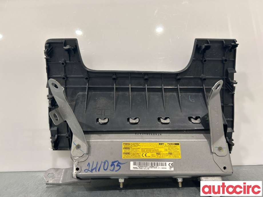 Airbag kne til Toyota RAV4 2013-2015 (Type IV, Fase 1)  (TOYOTA|7390042031C0)