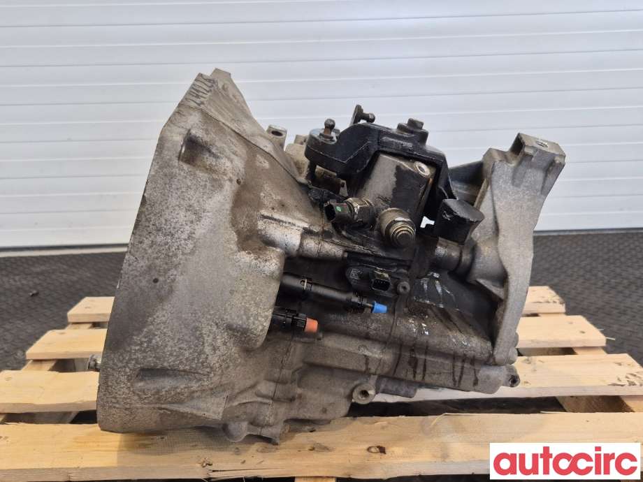 Girkasse manuell 6-trinn til Ford Focus 2011-2014 (Type III, Fase 1)  (FORD|2255924||CV6R-7002-PG)