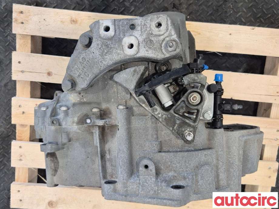 Girkasse manuell 6-trinn til VW Passat 2011-2015 (B7) (B7) (VOLKSWAGEN|02Q300013P|NFV)