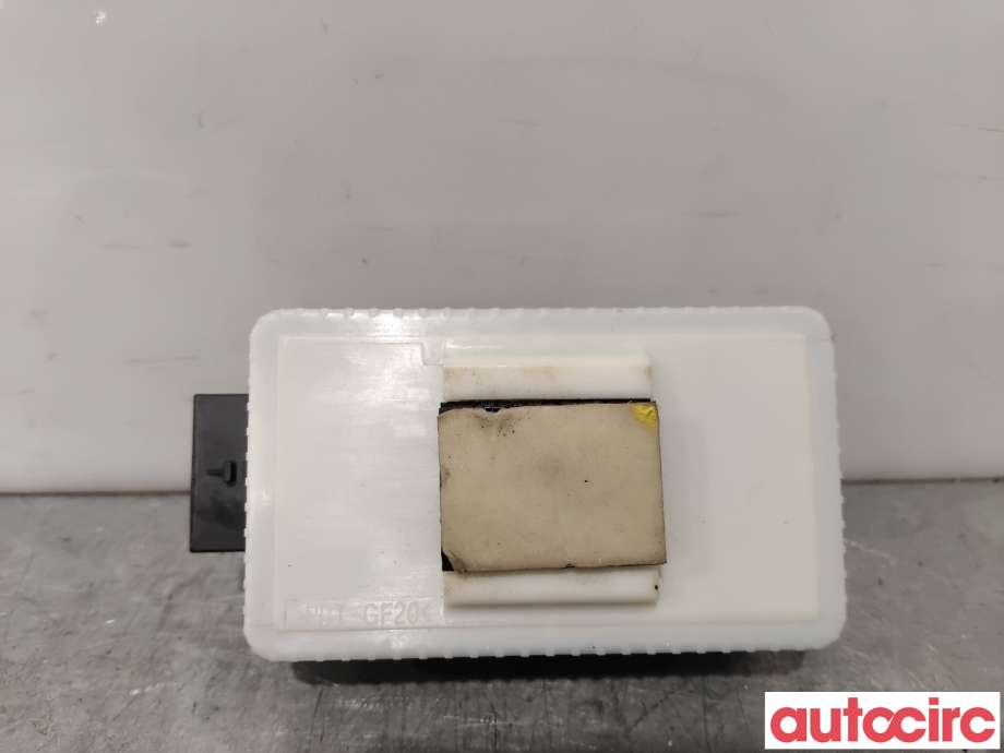 Styreenhet diverse til Tesla Model S 2013-2016 (Fase 1)  (TESLA|1034601-00-D||1034601-00-B)