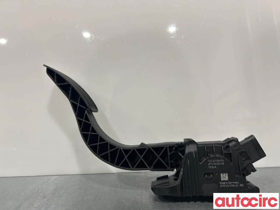 Pedal gass til Tesla Model Y 2021-2024 (Type I) (TESLA|1188695-50-A|6PV014021-00|)