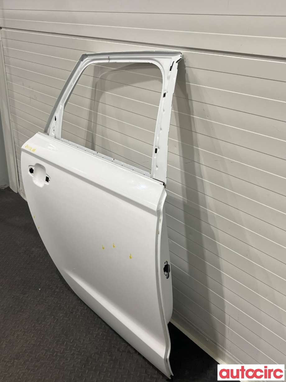 Dør høyre bak til Audi A6, Allroad 2012-2014 (Type III, Fase 1) (C7) (C7) (AUDI|4G9833052)