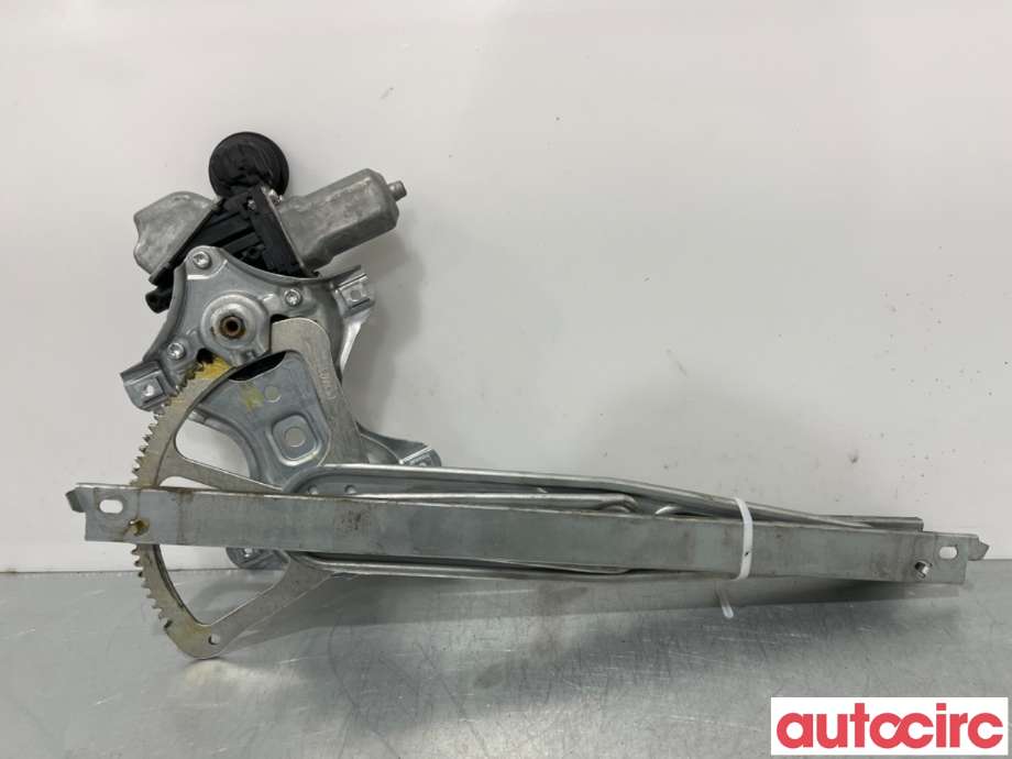 Ruteheis venstre foran til Toyota Yaris 2012-2014 (Type III, Fase 1)  (TOYOTA|698200D310|062020-2153|85720-0D210)