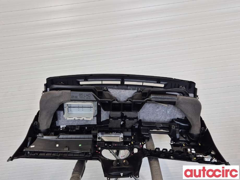 Dashbord til Toyota Yaris 2014-2020 (Type III, Fase 2)  (TOYOTA|553020D180C1|)