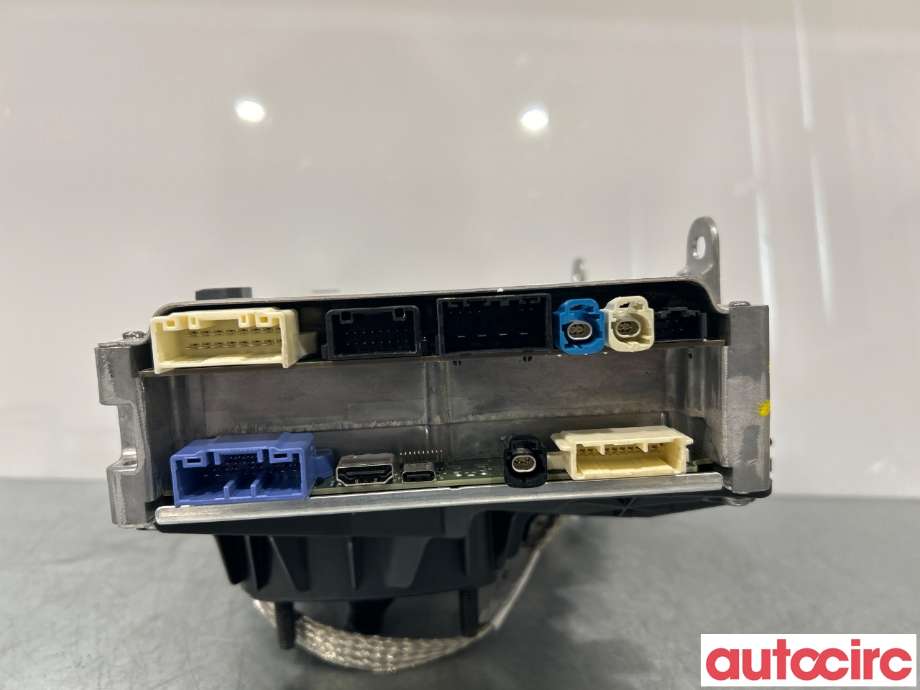 Styreenhet diverse til Tesla Model Y 2021-2024 (Type I) (TESLA|1684435-S0-J||1684435-00-J)