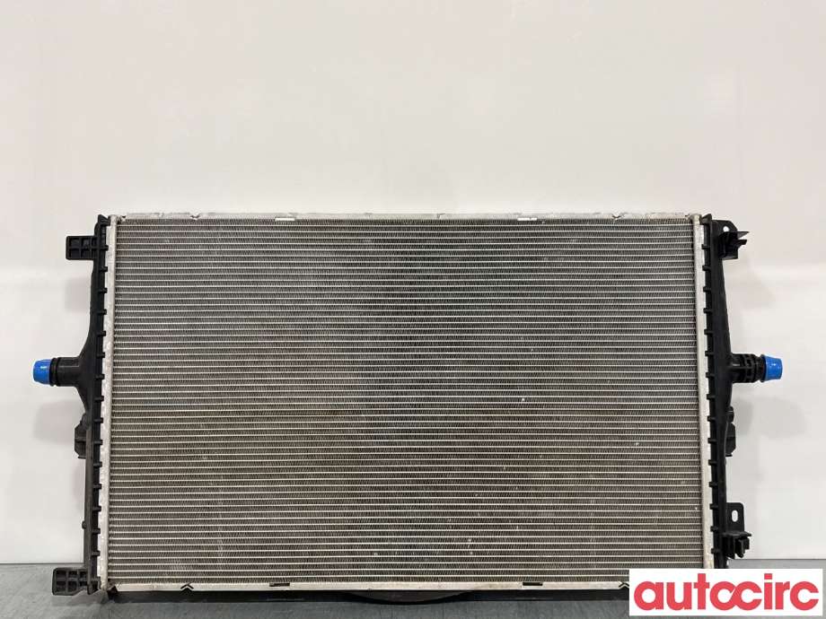 Radiator (automat gir) til Tesla Model Y 2021-2024 (Type I) (TESLA|1607811-00-D)