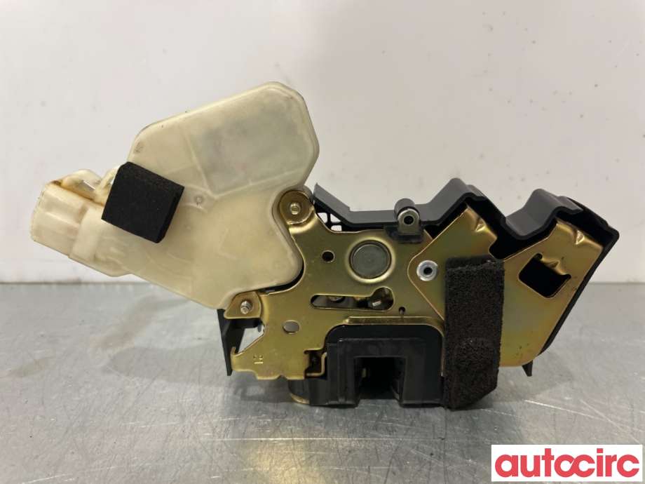 Låsekasse høyre foran til Nissan 350 Z 2002-2009  (NISSAN|80502AR201||80552AL510)