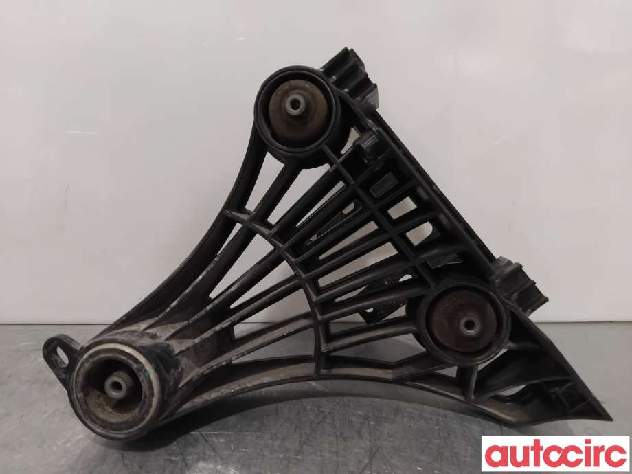 Diverse deler til Tesla Model Y 2021-2024 (Type I) (TESLA|1673627-00-D||1667014-00-C)