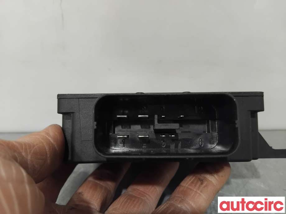 Styreenhet diverse til Mazda 3 2013-2016 (Type III, Fase 1)  (MAZDA|P5E1-18-572|8ES010871-00|PE03-18572)