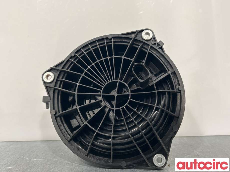 Bakluke/bakdør håndtak til VW Golf VII 2012-2017 (Fase 1)  (VOLKSWAGEN|5G6827469F|)