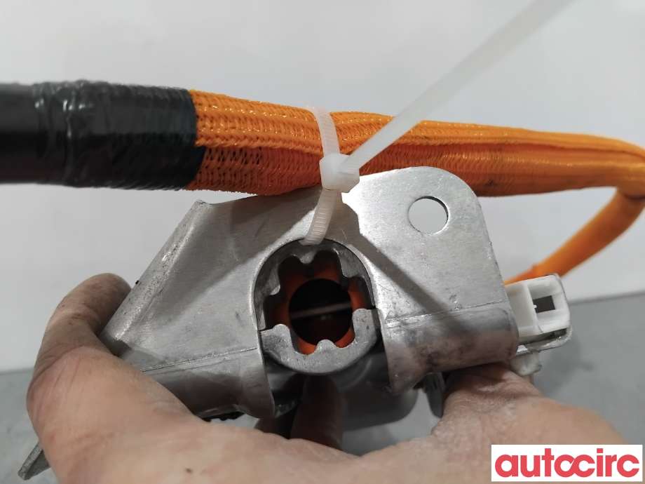 Diverse deler til Tesla Model S 2013-2016 (Fase 1)  (TESLA|1048690-10-C|)