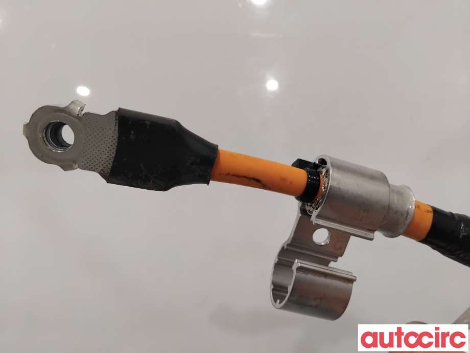 Diverse deler til Tesla Model S 2013-2016 (Fase 1)  (TESLA|1048690-10-C|)