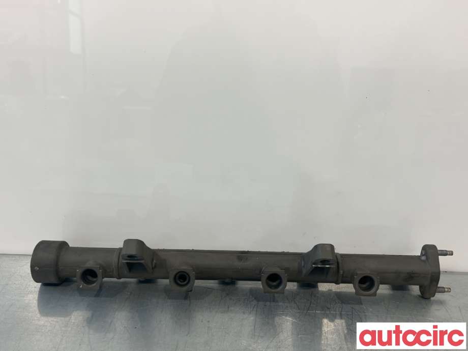 Dyseskinne (fuelrail) til Hyundai Getz 2002-2009  (HYUNDAI|3530426610|)