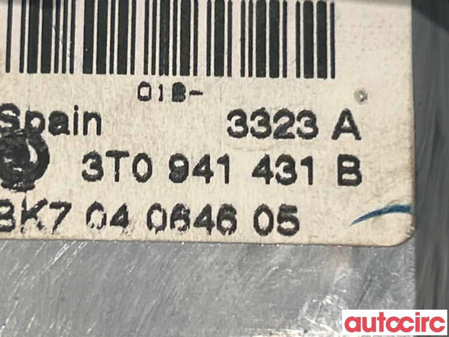 Bryter lys til Škoda Superb 2008-2015 (Type II)  (SKODA|3T0941431B)