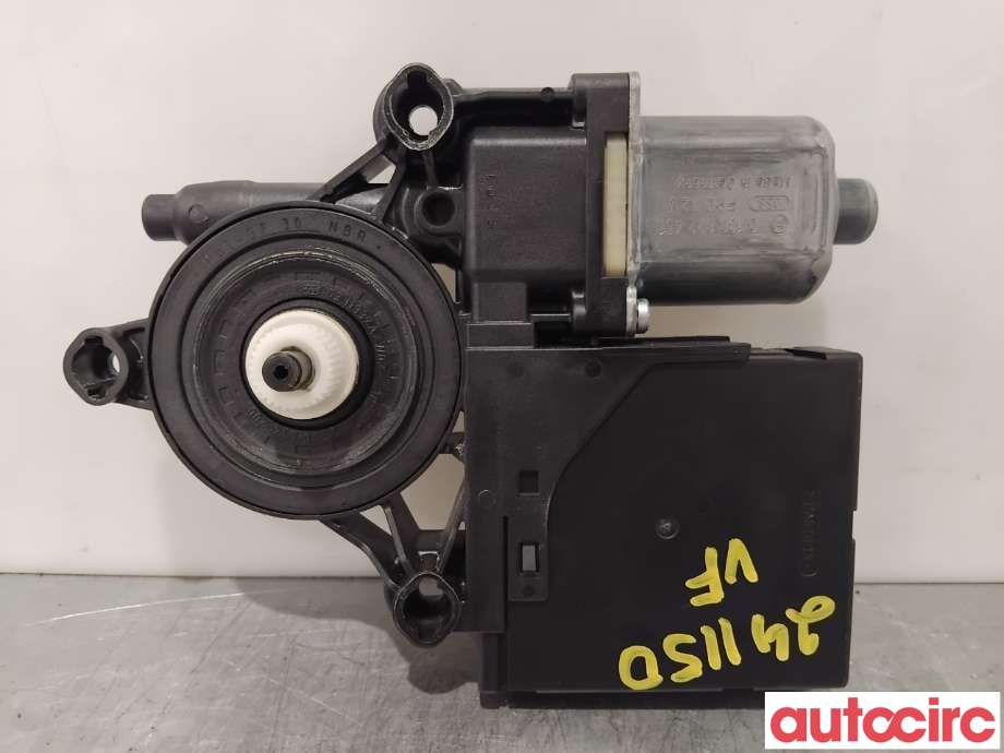 Ruteheis venstre foran til VW Passat 2011-2015 (B7) (B7) (VOLKSWAGEN|3AA959701A|988715-315|3AA998701)