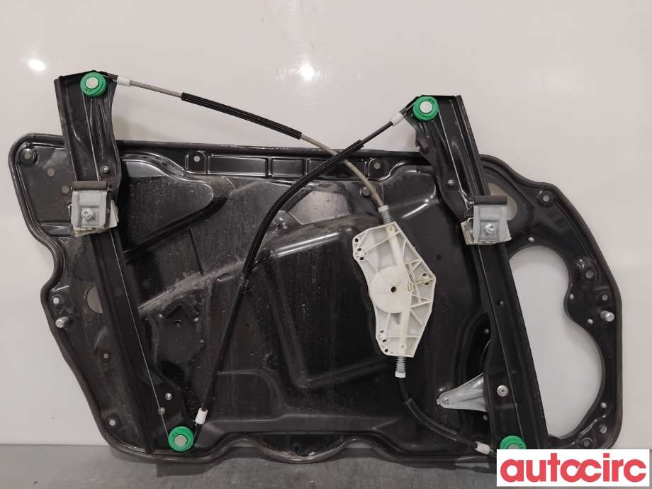 Ruteheis til VW Passat 2011-2015 (B7) (B7) (VOLKSWAGEN|3AA837462B||3AA837756)