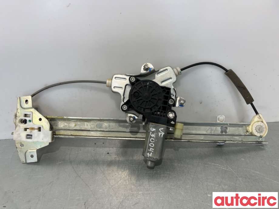 Ruteheis venstre foran til Hyundai Getz 2002-2009 (HYUNDAI|988101C100||82401-0B010)