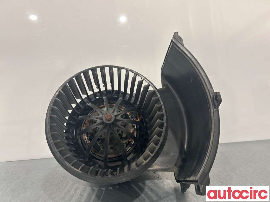 Varmeapparat motor til VW Transporter / Caravelle 2009-2015 (Fase 2) (T5) (T5) (VOLKSWAGEN|7E1820021)