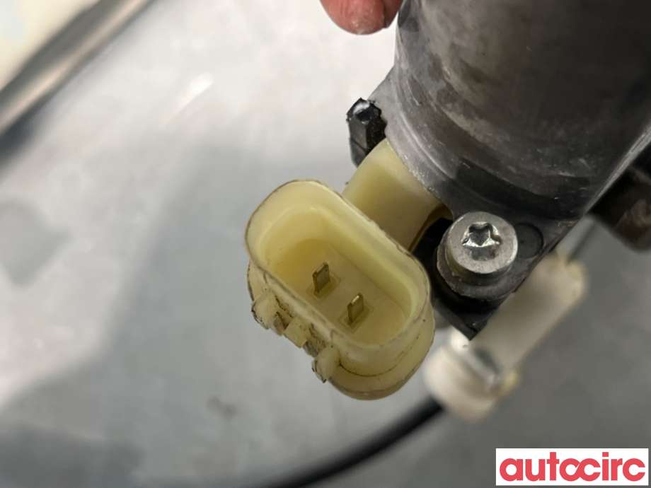 Ruteheis høyre foran til Hyundai Getz 2002-2009  (HYUNDAI|988201C100||82402-0B010)