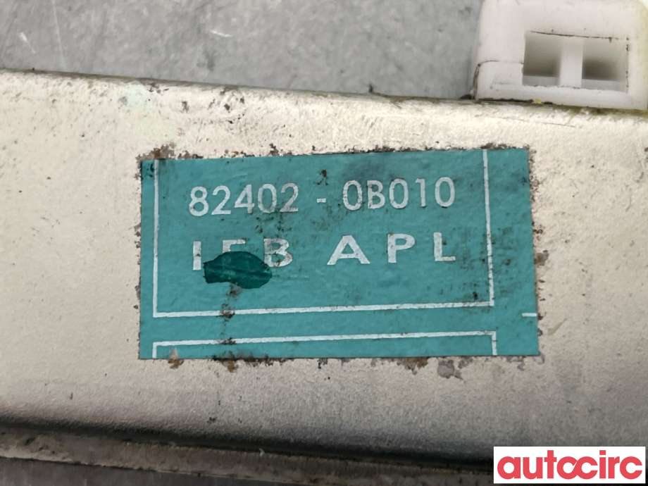Ruteheis høyre foran til Hyundai Getz 2002-2009  (HYUNDAI|988201C100||82402-0B010)