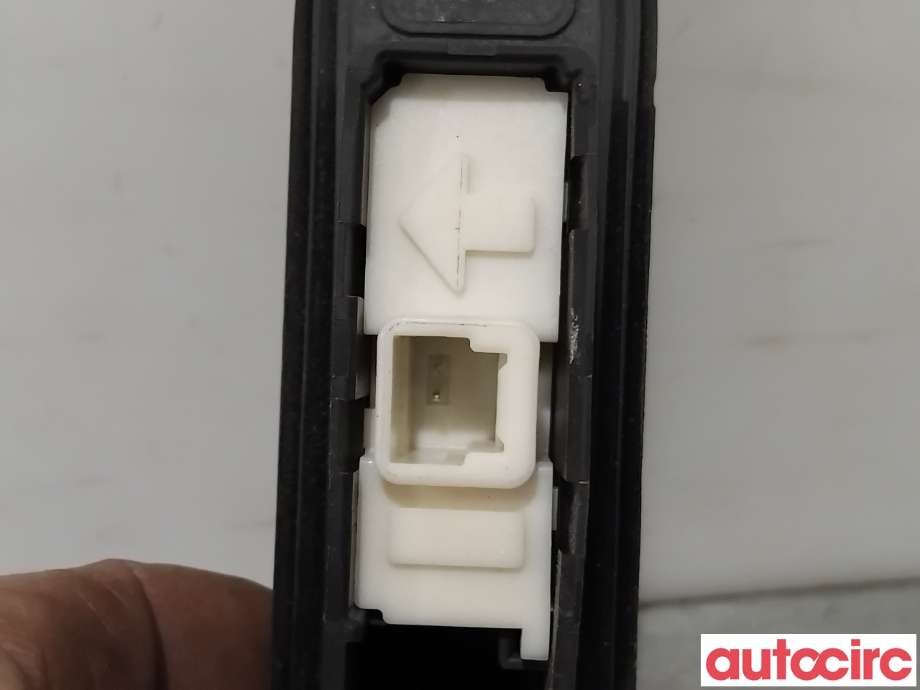 Bakluke/bakdør håndtak til Toyota Avensis 2009-2015 (Type III, Fase 1)  (TOYOTA|8484028030|)