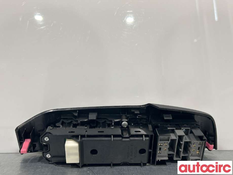Bryter ruteheis til Lexus NX 2014-2021 (Type I) (AZ10) (AZ10) (LEXUS|8404078010|)