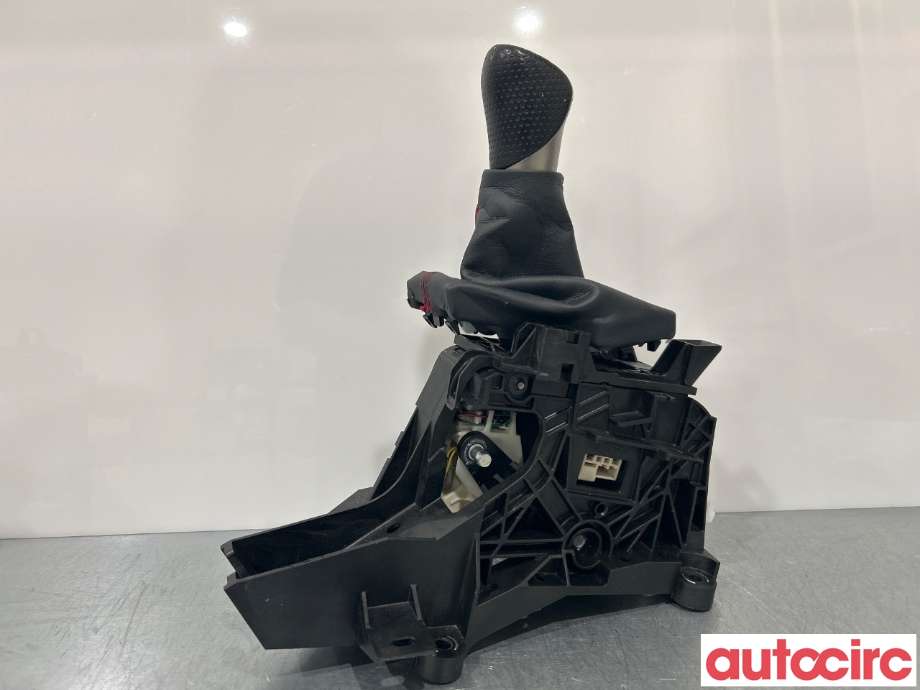 Diverse deler til Lexus NX 2014-2021 (Type I) (AZ10) (AZ10) (LEXUS|3355078020)