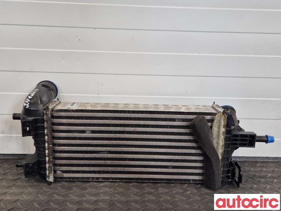 Intercooler til Ford Focus 2011-2014 (Type III, Fase 1)  (FORD|2026747|CV61-9L440-VD|)
