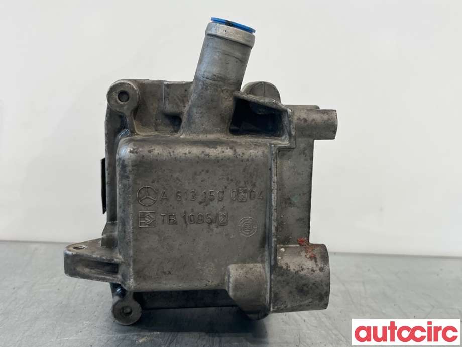Diverse deler til Mercedes S-Klasse, 1999-2005 (W220) (W220) (MERCEDES|A6131500304)